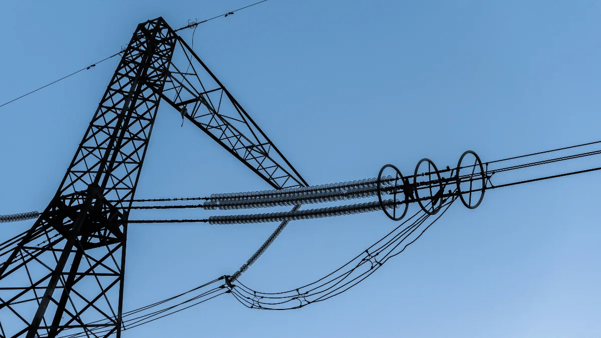 三重県で19万戸が突然停電。電気が消えた直後に必ずやるべき安全対策は？