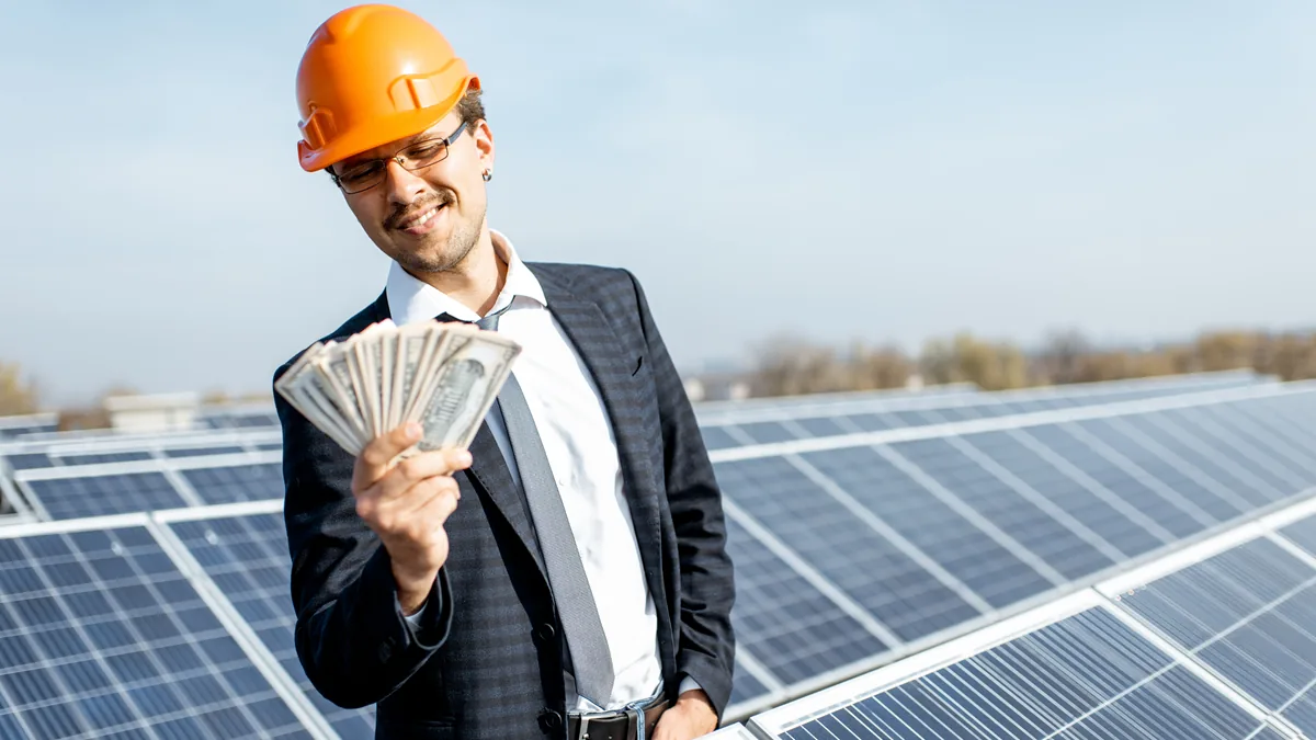 再エネ賦課金はいつ更新される？2026年度も値上げ？電気代への影響を徹底解説
